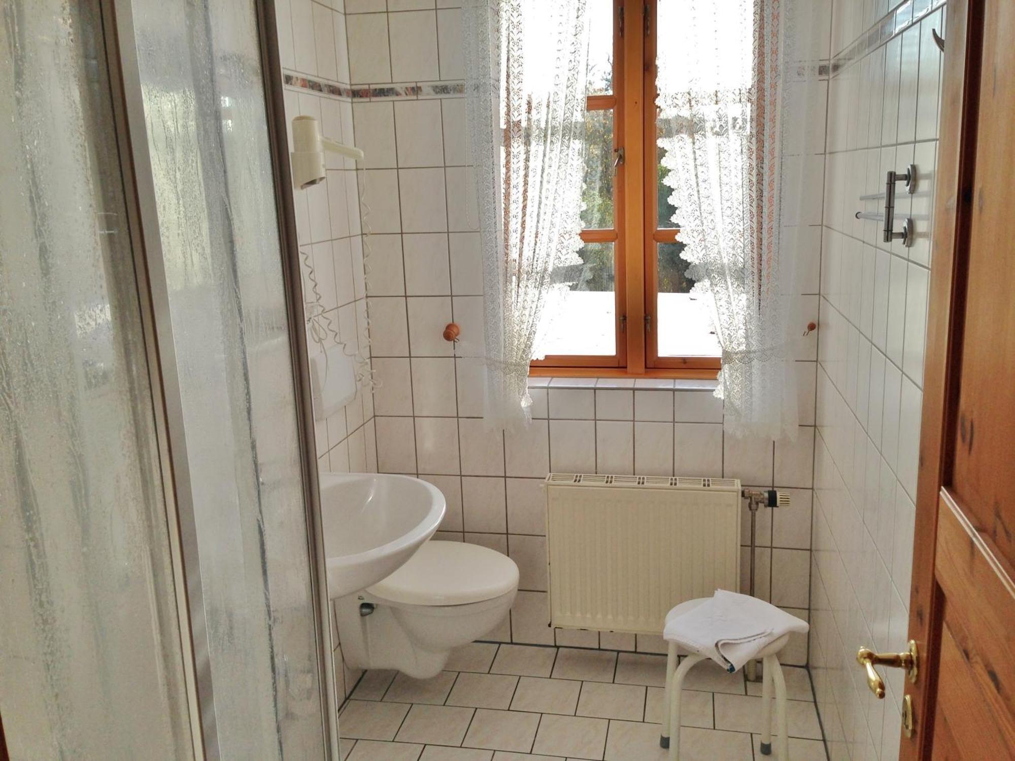 Reethaeuser Auf Ruegen Middelhagen Phòng bức ảnh